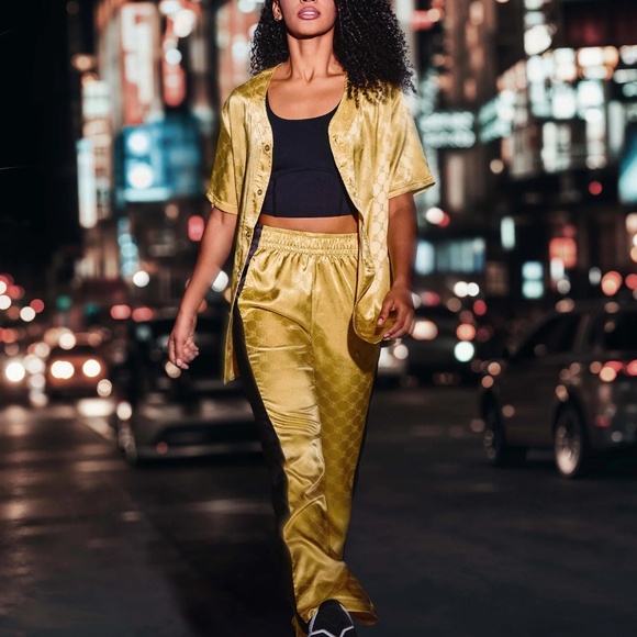 NWT Zumba Runway Straight Leg Track Pants, Gold, L - Picture 4 of 10